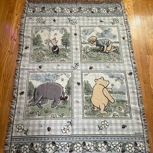 Disney Classic Pooh Multicolor Tapestry